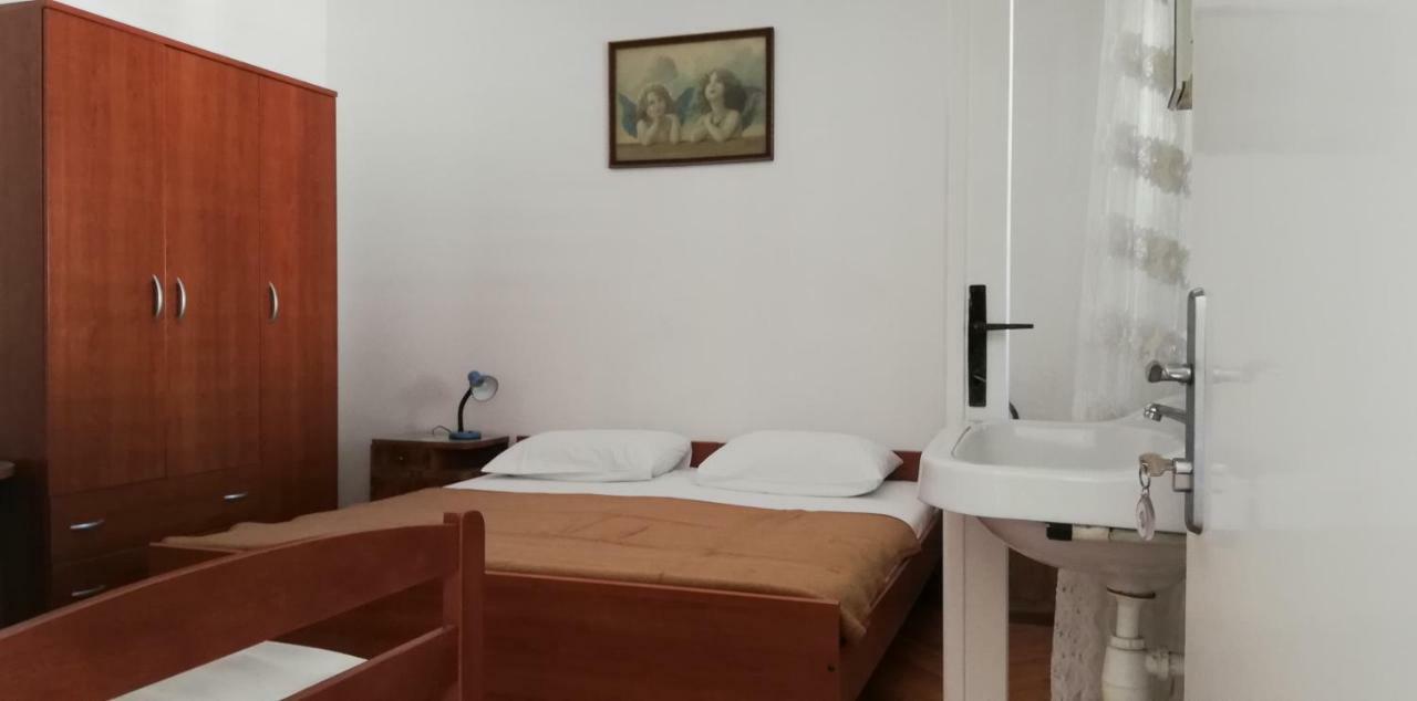Marina Apartment End Rooms Vela Luka Esterno foto