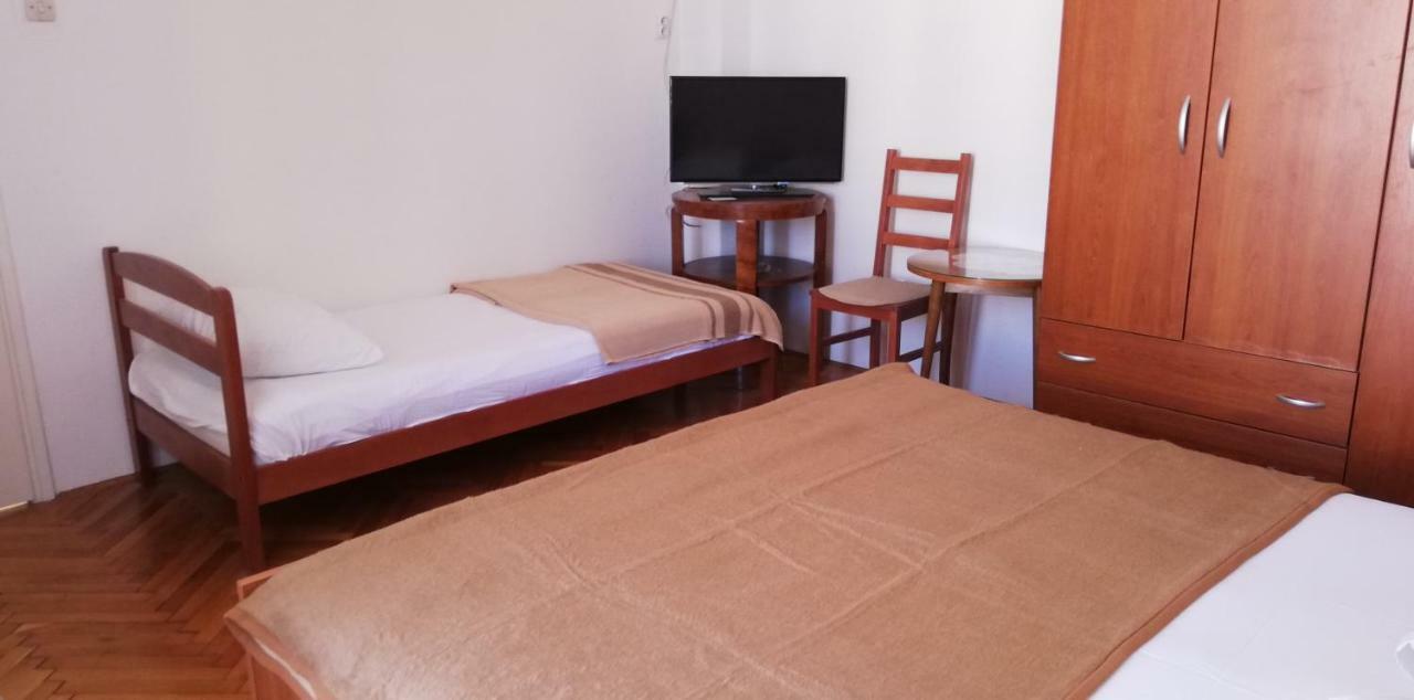 Marina Apartment End Rooms Vela Luka Esterno foto